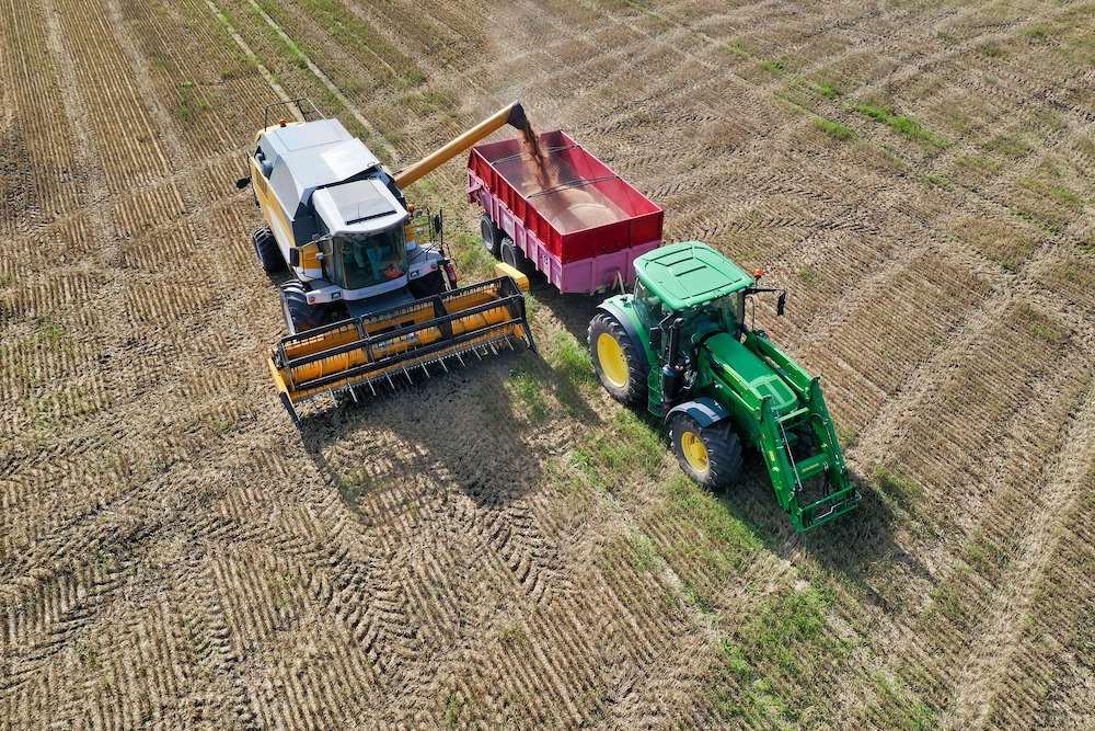 Tractor valves ensure reliable operation in extreme agricultural conditions