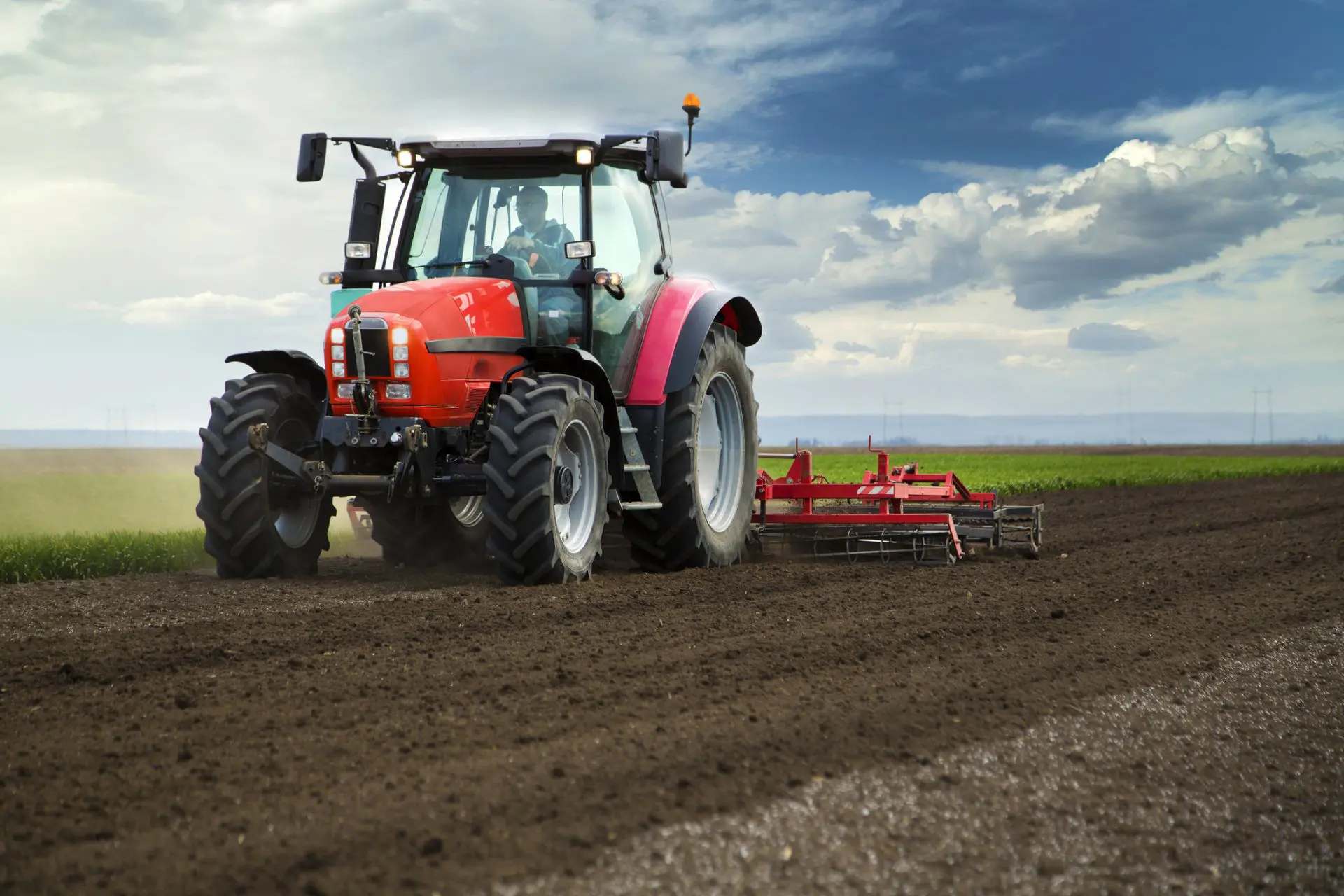 BMR hydraulic motors ensure consistent torque for efficient silage baling