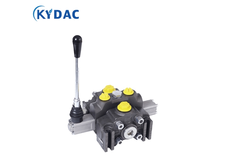 Multi-actuator hydraulic valve control with independent flow stability